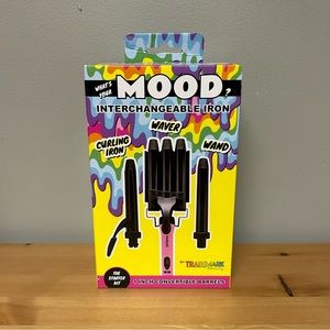 NWT Trademark Beauty What’s Your Mood Interchangeable Iron